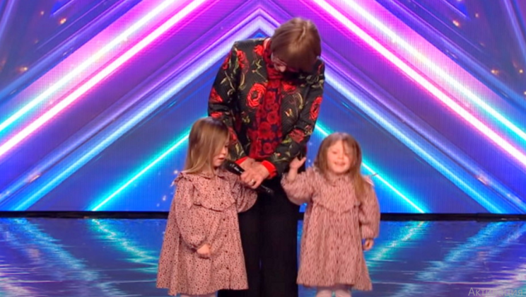 Daddy’s song for his little girls brings waterworks to the room