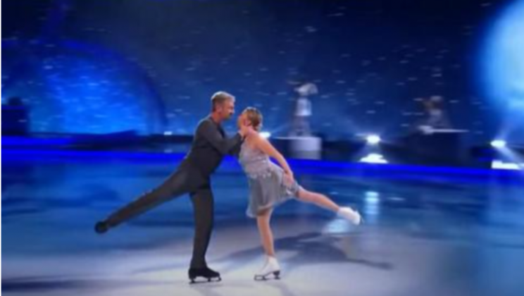 60-Year-Old Gold Medal Champions With Perfect Score Skate On Ice To “Bridge Over Troubled Water”