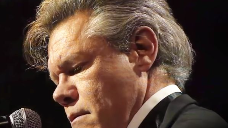 3 Years After His Massive Stroke, Randy Travis Returns To Sing “Amazing Grace” Like Only He Can