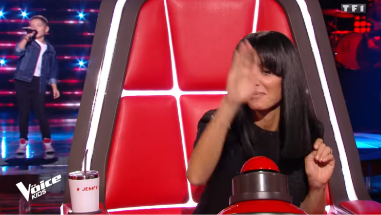 The boy performed the song of the famous singer in such a way that the jury danced in his place.