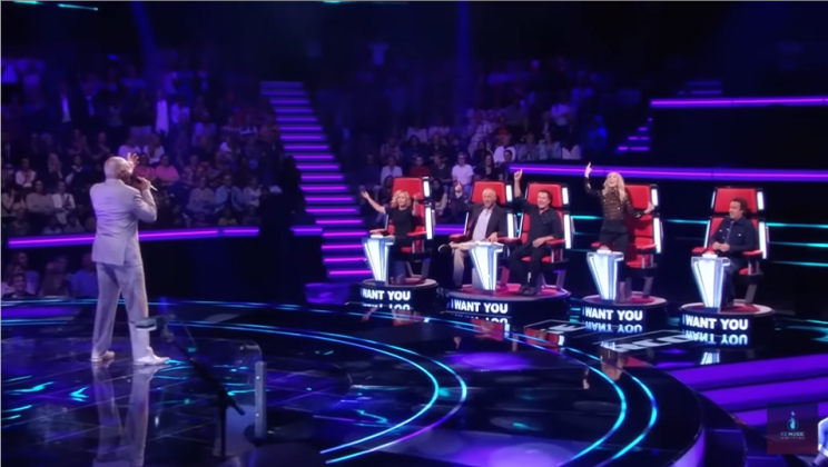 Man Takes Stage On “The Voice” And Floors Everyone With His Version Of “Unchained Melody”