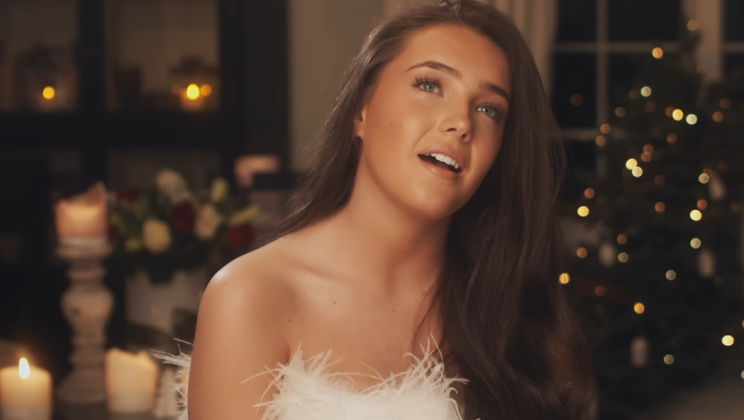 Lucy Thomas Delivers Magical ‘Have Yourself a Merry Little Christmas’