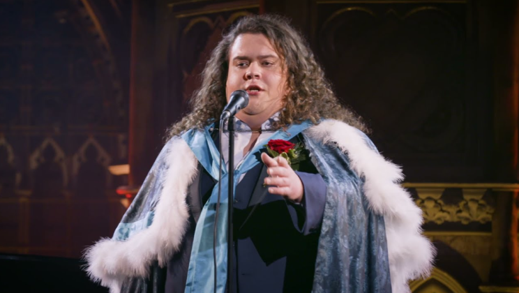 Jonathan Antoine’s ‘O Holy Night’ rekindles Christmas warmth