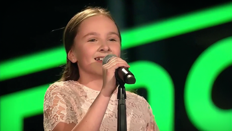 A judge threw herself on the button after only three seconds: look how she silences the whole crowd