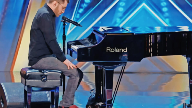 Nervous Singer Wows AGT Crowd With Huge Surprise By Improv Everywhere