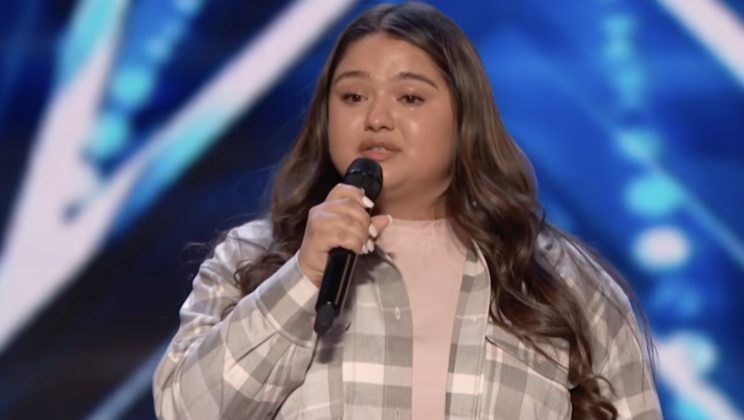 When This Young Girl Walked on Stage, Nobody Expected What Happened Next