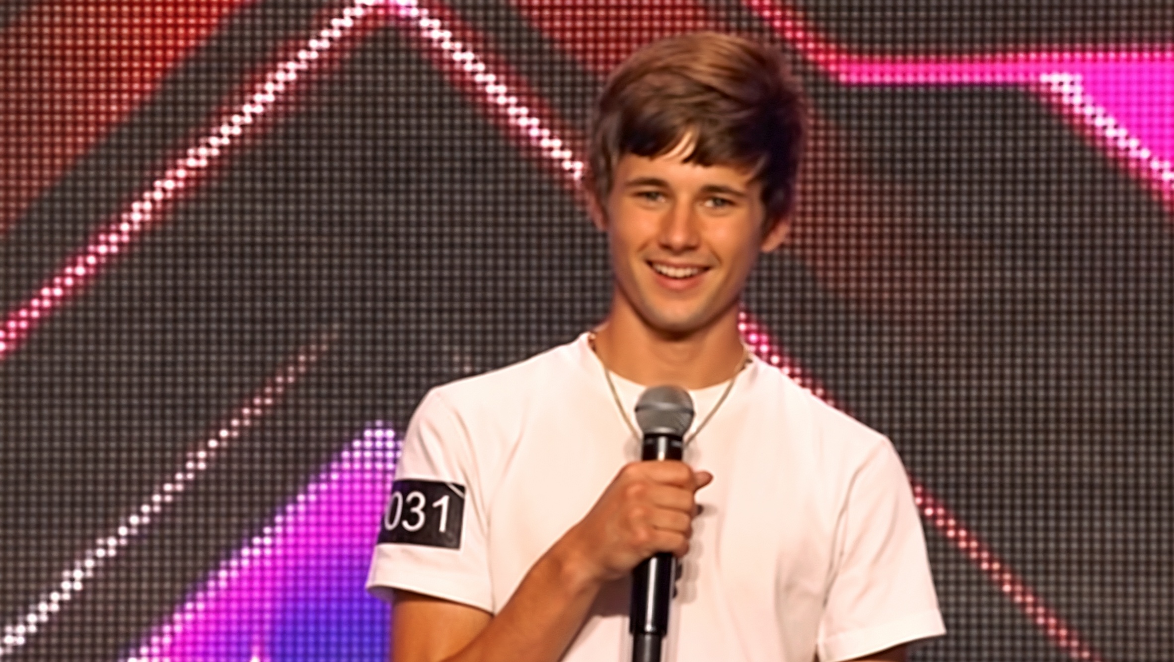 Shy 15-year-old sounds EXACTLY like Michael Jackson