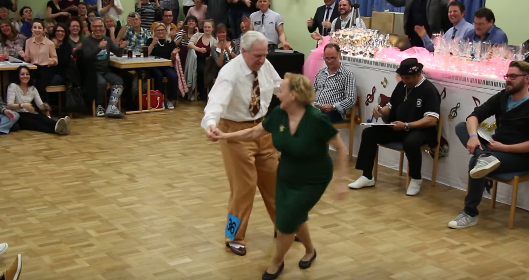 A Dance That Surprised the Whole Internet – And Left Everyone Smiling