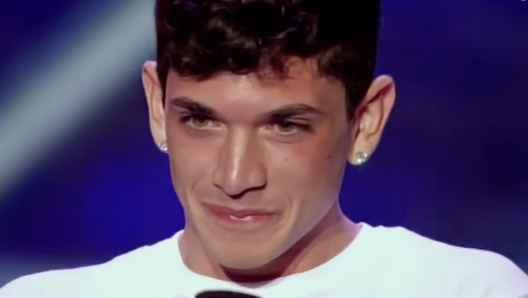 From Singing “Happy Birthday” at a Restaurant to a Real Entertainment Career