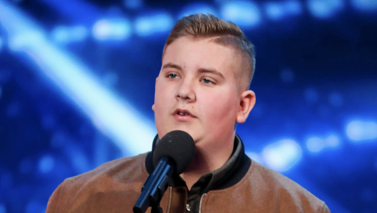 Du rejet au Golden Buzzer : Kyle Tomlinson, 15 ans, stupéfie avec « Hallelujah » à Britain’s Got Talent