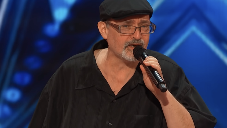 El Conserje de Secundaria que Asombró a los Jueces y Consiguió el Botón Dorado en ‘America’s Got Talent’